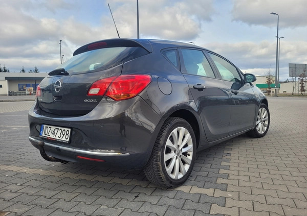 Opel Astra cena 28900 przebieg: 173500, rok produkcji 2013 z Działdowo małe 106